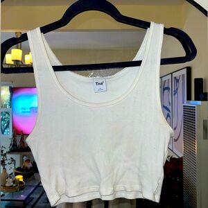 ARITZIA TNA Cropped Tank size M